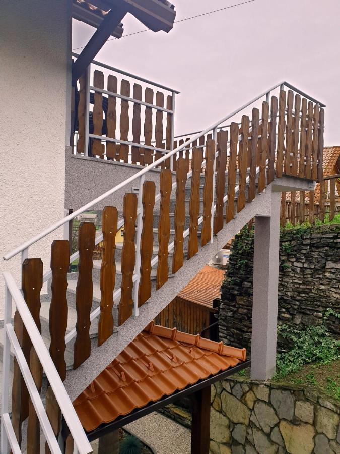 Apartment pri Damijanu Ponikve Bagian luar foto